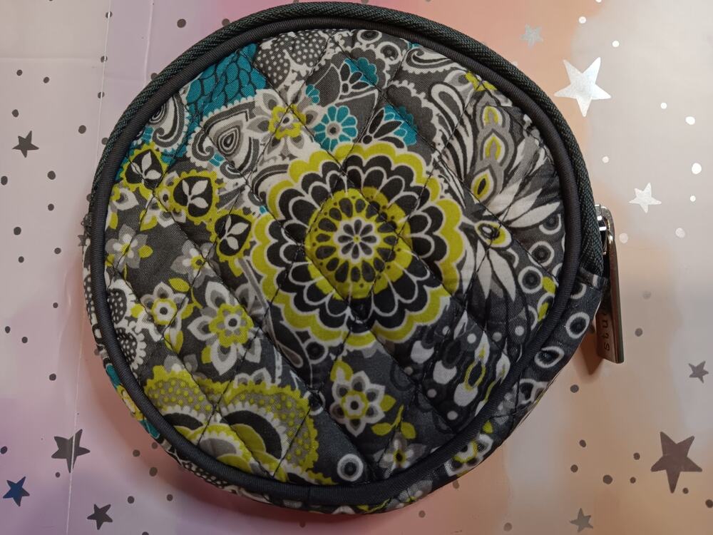 Studio C quilted circular accessory pouch